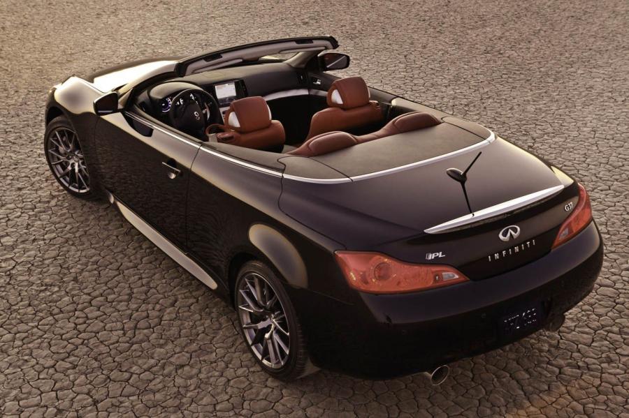  Infiniti G37 IPL Convertible 2013 года  (фото 2 из 37)